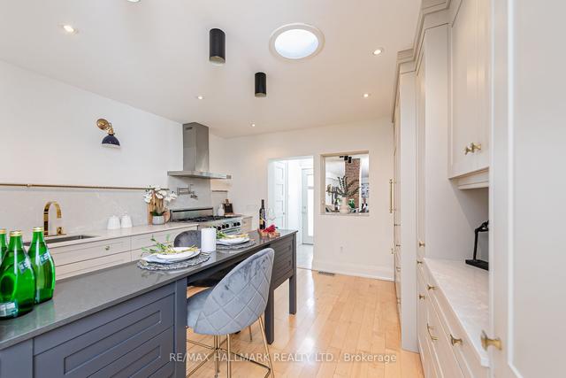 397 Crawford St, House semidetached with 3 bedrooms, 3 bathrooms and 1 parking in Toronto ON | Image 24