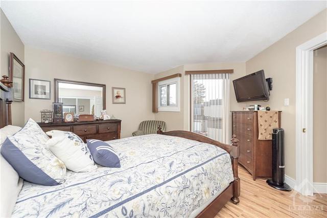 16 - 66 Compata Way, Townhouse with 3 bedrooms, 2 bathrooms and 2 parking in Ottawa ON | Image 15