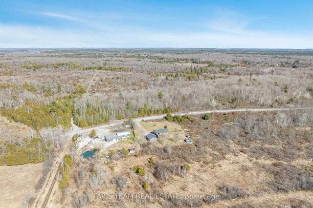 771 Lake Dalrymple Rd, House detached with 3 bedrooms, 2 bathrooms and 14 parking in Kawartha Lakes ON | Image 26