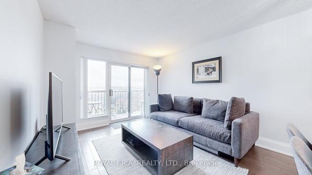 915 - 185 Oneida Cres, Condo with 2 bedrooms, 2 bathrooms and 1 parking in Richmond Hill ON | Image 6