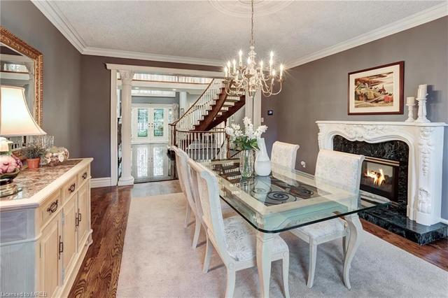 1301 Lindburgh Court, House detached with 7 bedrooms, 4 bathrooms and 8 parking in Mississauga ON | Image 3