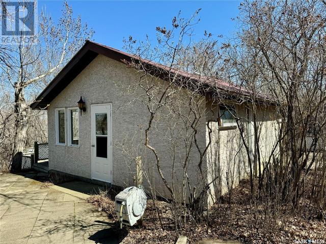 585 Nicoll Avenue, House detached with 2 bedrooms, 1 bathrooms and null parking in Regina Beach SK | Image 30