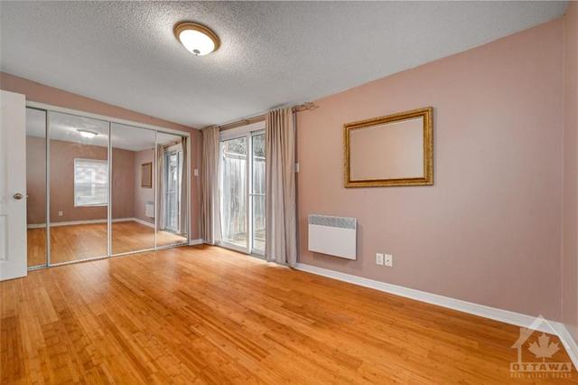 116 Primrose Avenue, Home with 2 bedrooms, 2 bathrooms and 2 parking in Ottawa ON | Image 15