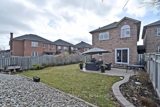 112 Royal Appian Cres, House attached with 3 bedrooms, 4 bathrooms and 5 parking in Vaughan ON | Image 29