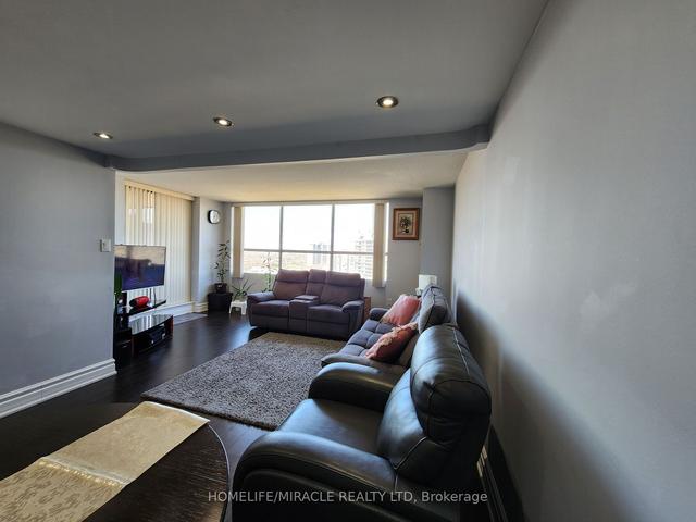 1605 - 40 Panorama Crt, Condo with 2 bedrooms, 1 bathrooms and 1 parking in Toronto ON | Image 9