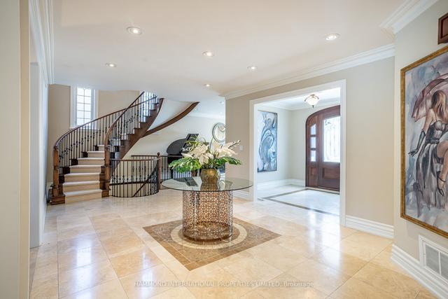 82 Westwood Lane, House detached with 4 bedrooms, 8 bathrooms and 16 parking in Richmond Hill ON | Image 2