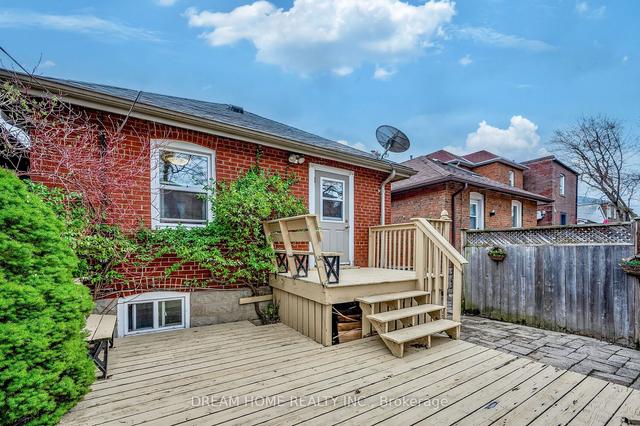 182 Lawrence Ave W, House detached with 2 bedrooms, 2 bathrooms and 1 parking in Toronto ON | Image 24