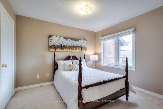 12 Cedarcrest Cres, House attached with 3 bedrooms, 3 bathrooms and 3 parking in Richmond Hill ON | Image 22