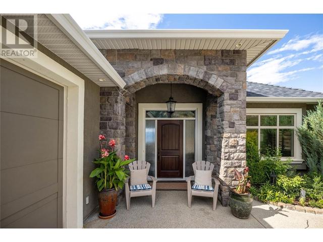 980 Hewetson Court, House detached with 3 bedrooms, 2 bathrooms and 6 parking in Kelowna BC | Image 44