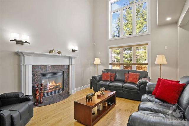 128 Oakfield Crescent, House detached with 4 bedrooms, 4 bathrooms and 4 parking in Ottawa ON | Image 11