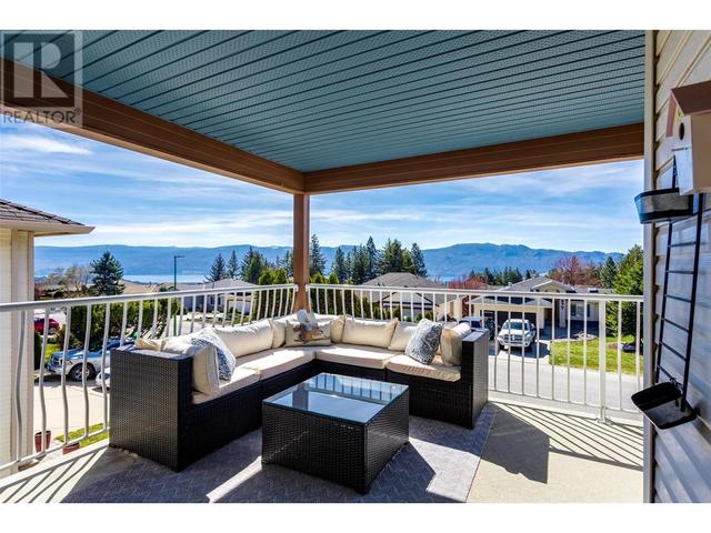 2680 Copper Ridge Drive, House detached with 3 bedrooms, 3 bathrooms and 2 parking in West Kelowna BC | Image 23