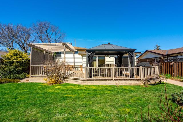 35 Coral Dr, House detached with 3 bedrooms, 2 bathrooms and 3 parking in Hamilton ON | Image 20