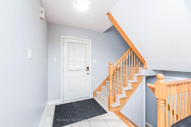 653 Gervais Terr, House attached with 3 bedrooms, 3 bathrooms and 2 parking in Milton ON | Image 28
