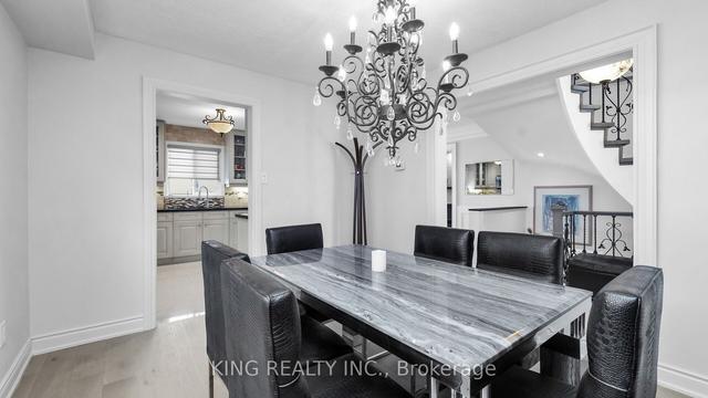 19 Kirk Dr, House detached with 5 bedrooms, 5 bathrooms and 8 parking in Brampton ON | Image 4