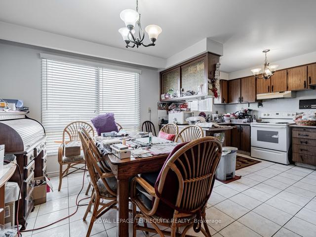 30 Lilac Ave, House detached with 3 bedrooms, 3 bathrooms and 6 parking in Toronto ON | Image 32