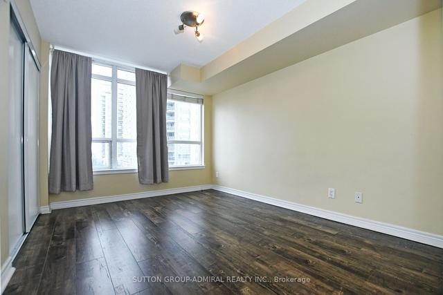 405 - 50 Disera Dr, Condo with 2 bedrooms, 2 bathrooms and 1 parking in Vaughan ON | Image 10