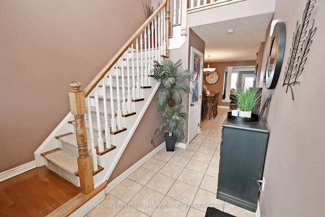 115 Hagerman Cres, House detached with 3 bedrooms, 3 bathrooms and 6 parking in St. Thomas ON | Image 2