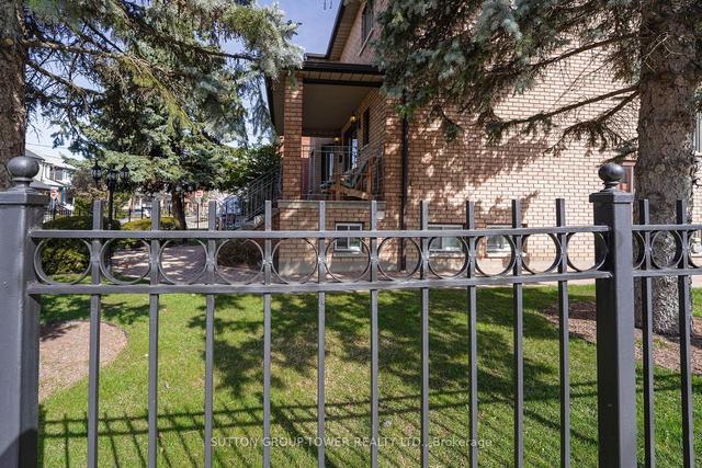 531 Lauder Ave, House detached with 4 bedrooms, 4 bathrooms and 7 parking in Toronto ON | Image 34
