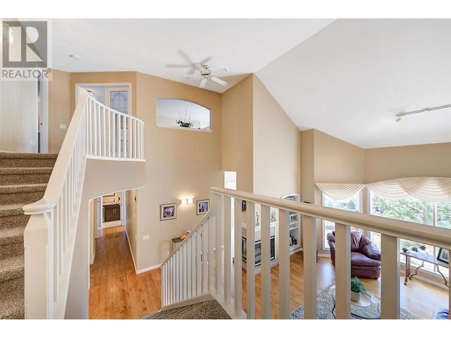 20 - 880 Christina Place, House attached with 4 bedrooms, 4 bathrooms and 4 parking in Kelowna BC | Image 37
