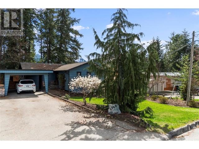 2740 25th Avenue Ne, House detached with 4 bedrooms, 2 bathrooms and null parking in Salmon Arm BC | Image 5