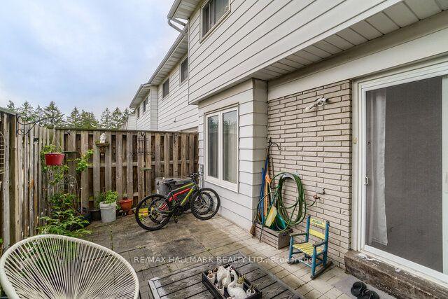 3 - 2226 Upper Middle Rd, Townhouse with 3 bedrooms, 4 bathrooms and 2 parking in Burlington ON | Image 29