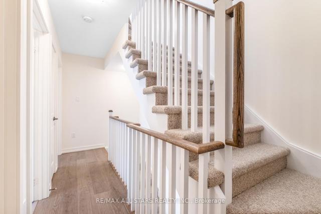 192 Glad Park Ave, Townhouse with 2 bedrooms, 3 bathrooms and 2 parking in Whitchurch Stouffville ON | Image 14