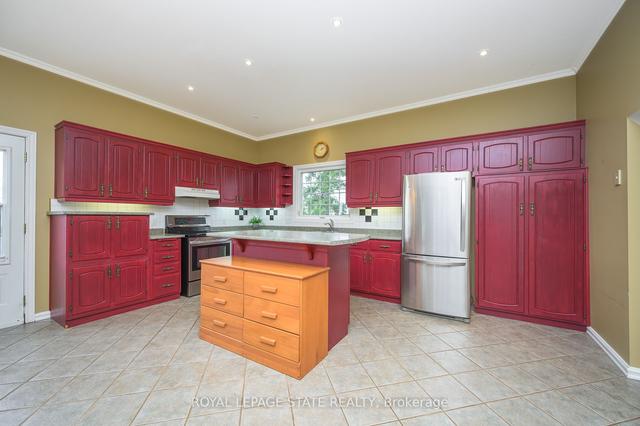 3142 Jerseyville Rd, House detached with 5 bedrooms, 3 bathrooms and 14 parking in Hamilton ON | Image 4