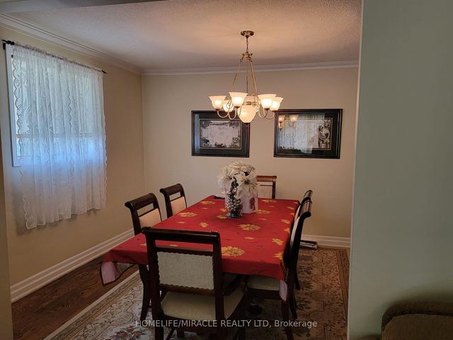 21 Pelmo Cres, House detached with 3 bedrooms, 3 bathrooms and 6 parking in Toronto ON | Image 15