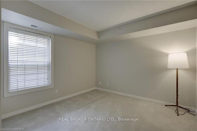 212 - 1451 Walkers Line, Condo with 2 bedrooms, 2 bathrooms and 1 parking in Burlington ON | Image 4