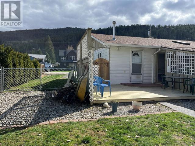 434 Oak Avenue, House detached with 3 bedrooms, 1 bathrooms and 6 parking in Sicamous BC | Image 47