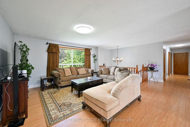 515 Brock Rd, House detached with 3 bedrooms, 2 bathrooms and 8 parking in Hamilton ON | Image 6