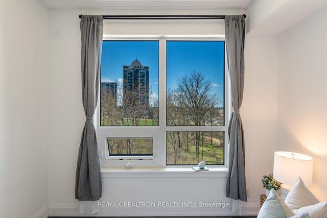411 - 7890 Bathurst St, Condo with 2 bedrooms, 2 bathrooms and 1 parking in Vaughan ON | Image 7