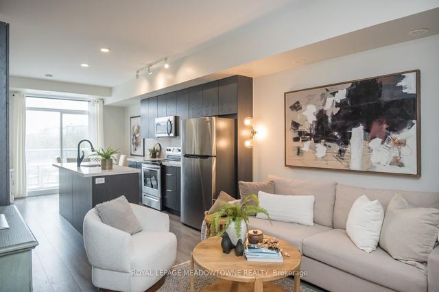 204 - 3058 Sixth Line, Townhouse with 2 bedrooms, 2 bathrooms and 1 parking in Oakville ON | Image 8