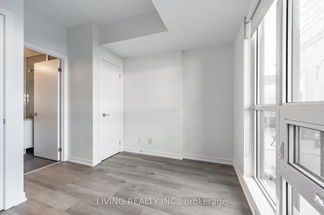 212 - 69 Lynn Williams St, Condo with 1 bedrooms, 1 bathrooms and 0 parking in Toronto ON | Image 4