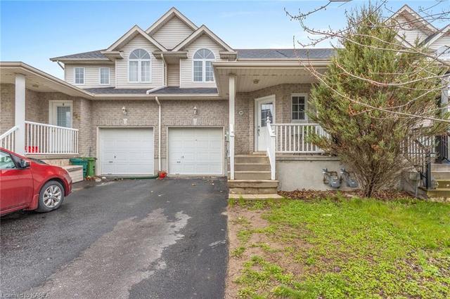 700 Mclean Court, House attached with 3 bedrooms, 1 bathrooms and 3 parking in Kingston ON | Image 12