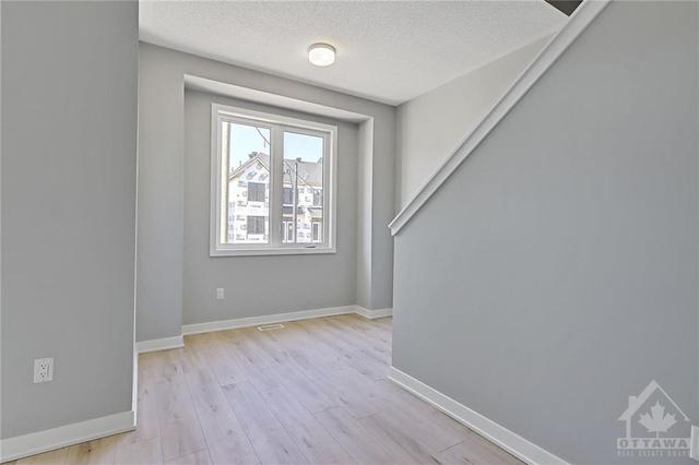 43 Stitch Mews, Townhouse with 4 bedrooms, 3 bathrooms and 2 parking in Ottawa ON | Image 14