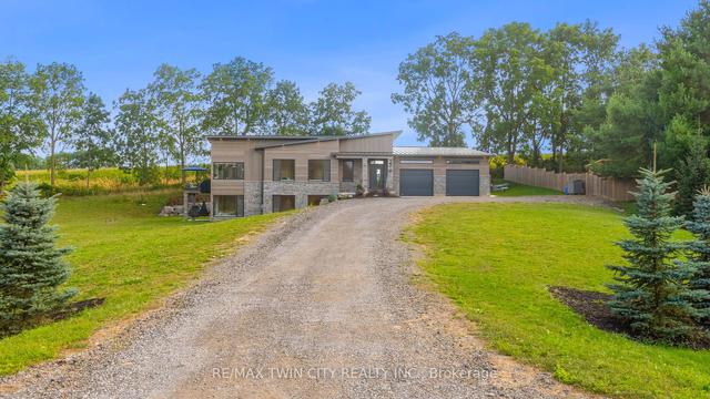 276 Highway 5 Rd, House detached with 3 bedrooms, 3 bathrooms and 13 parking in Hamilton ON | Image 31