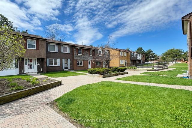 83 - 25 Brimwood Blvd, Townhouse with 3 bedrooms, 2 bathrooms and 2 parking in Toronto ON | Image 23