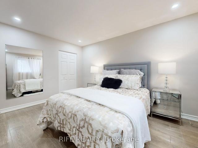12 Sherwood Forest Dr, House detached with 4 bedrooms, 4 bathrooms and 5 parking in Markham ON | Image 7