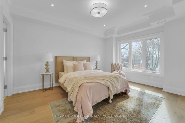 203 Shaver Ave, House detached with 5 bedrooms, 6 bathrooms and 6 parking in Toronto ON | Image 19