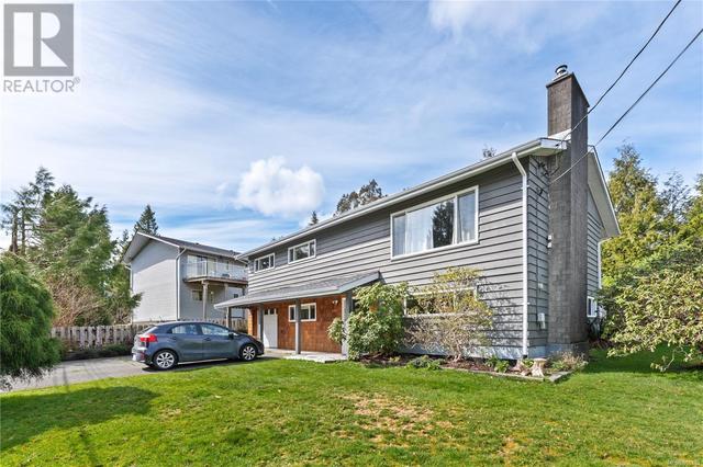 219 Marine Dr, House detached with 5 bedrooms, 3 bathrooms and 4 parking in Ucluelet BC | Image 34