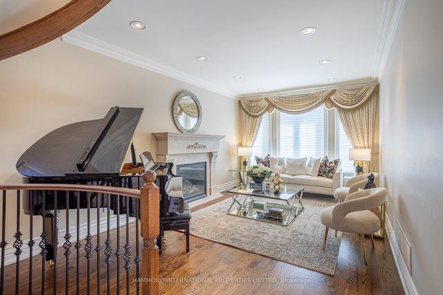 82 Westwood Lane, House detached with 4 bedrooms, 8 bathrooms and 16 parking in Richmond Hill ON | Image 3