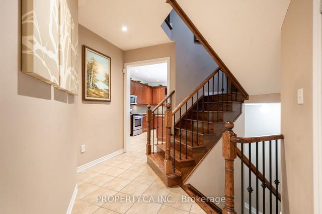 137 Earlsbridge Blvd, House detached with 4 bedrooms, 4 bathrooms and 6 parking in Brampton ON | Image 13