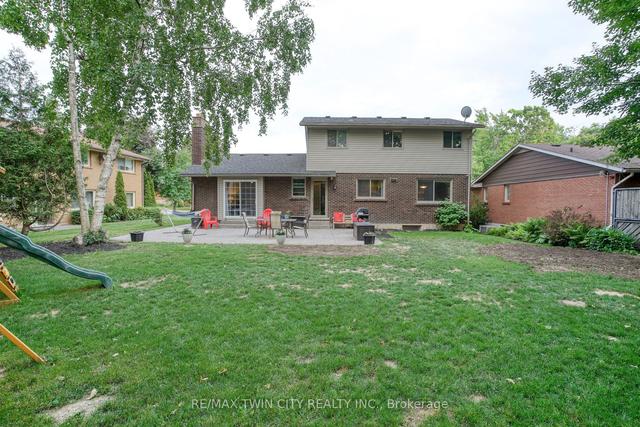 639 White Oak Dr, House detached with 3 bedrooms, 3 bathrooms and 4 parking in Cambridge ON | Image 24