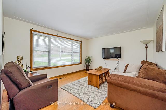 394 Victoria Rd N, House detached with 3 bedrooms, 2 bathrooms and 2 parking in Guelph ON | Image 32