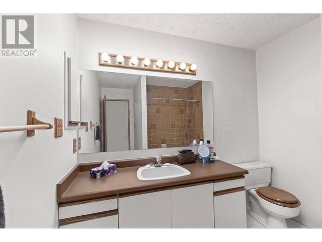 310 - 1056 Bernard Avenue, Condo with 2 bedrooms, 1 bathrooms and 1 parking in Kelowna BC | Image 19