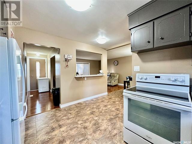 119 Jubilee Crescent, House detached with 4 bedrooms, 2 bathrooms and null parking in Rosetown SK | Image 21