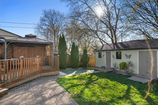 848 Gentry Cres, House semidetached with 3 bedrooms, 2 bathrooms and 4 parking in Oshawa ON | Image 19