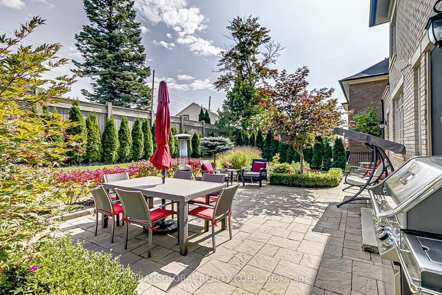 141 Annsleywood Crt, House detached with 4 bedrooms, 5 bathrooms and 9 parking in Vaughan ON | Image 27