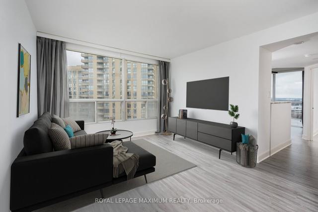 1704 - 5 Concorde Pl S, Condo with 1 bedrooms, 1 bathrooms and 1 parking in Toronto ON | Image 2